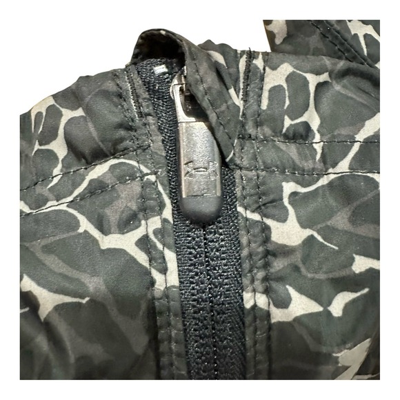 Under Armour Storm 1 Vest Womens S Camo Full Zip Running Reflective Windbreaker - Picture 4 of 10